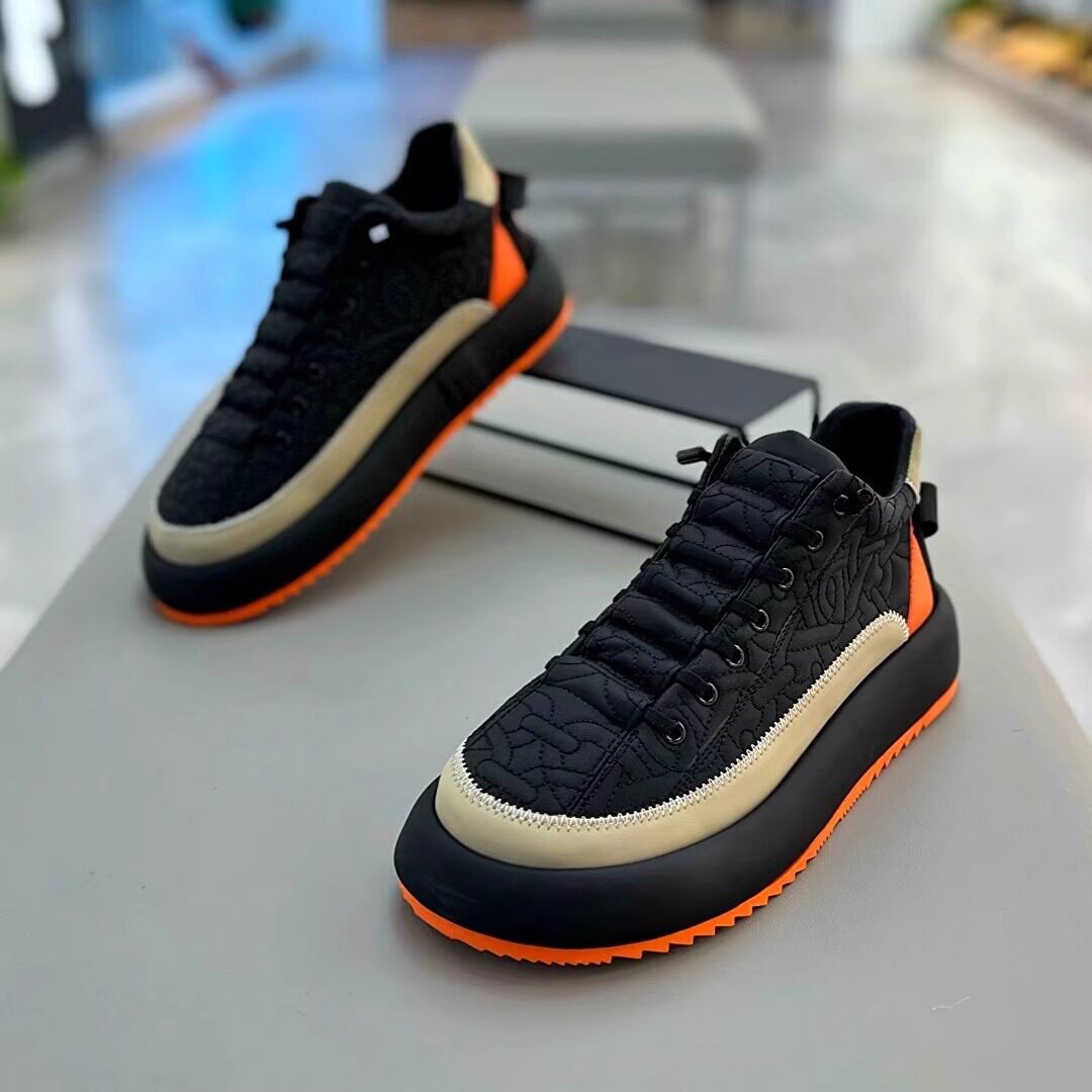 潮牌男鞋新款懒人一脚蹬板鞋男士韩版潮流时尚百搭简约厚底休闲鞋