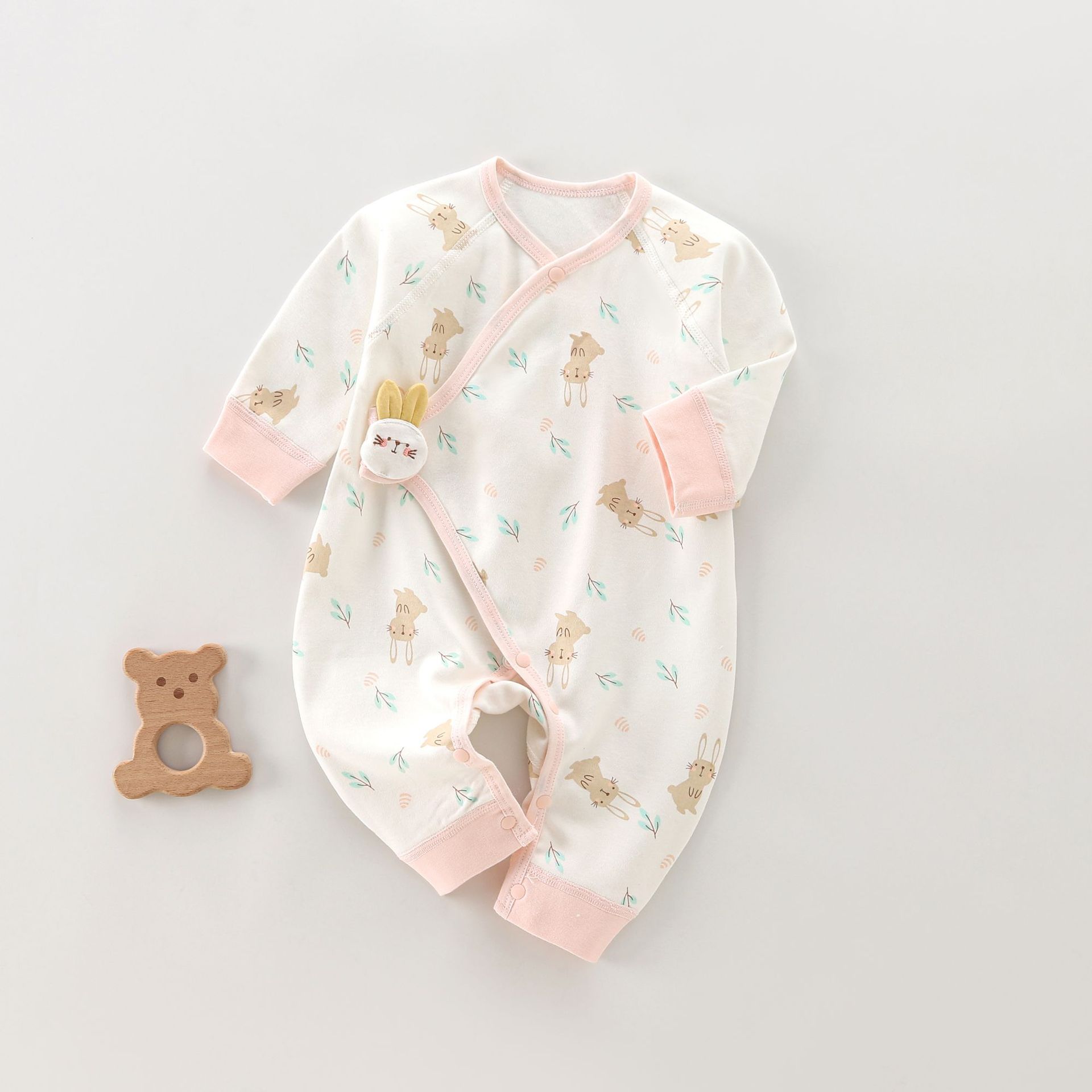 新生婴儿秋冬新款纯棉连体衣男女宝宝保暖爬服家居服无骨A类四季