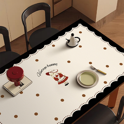 卡通高级感餐桌垫2025新款桌布免洗防水防油茶几桌垫桌面保护垫