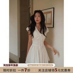 JOCO CHIC 法式蕾丝拼接v领系带短袖连衣裙女夏季捏褶收腰a字短裙