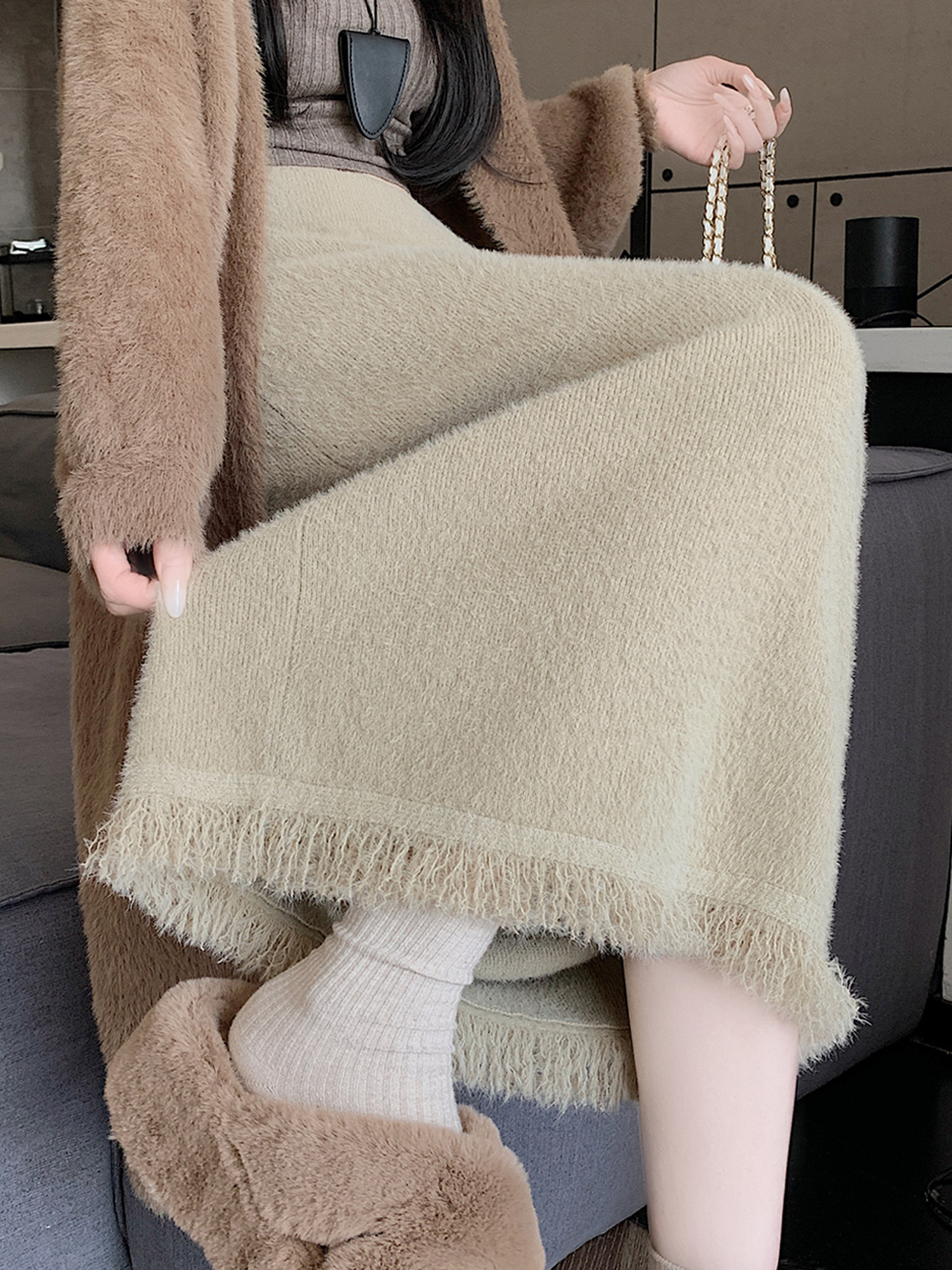 彷貂毛流苏针织半身裙女2025年秋冬加厚高腰显瘦包臀直筒中长裙子