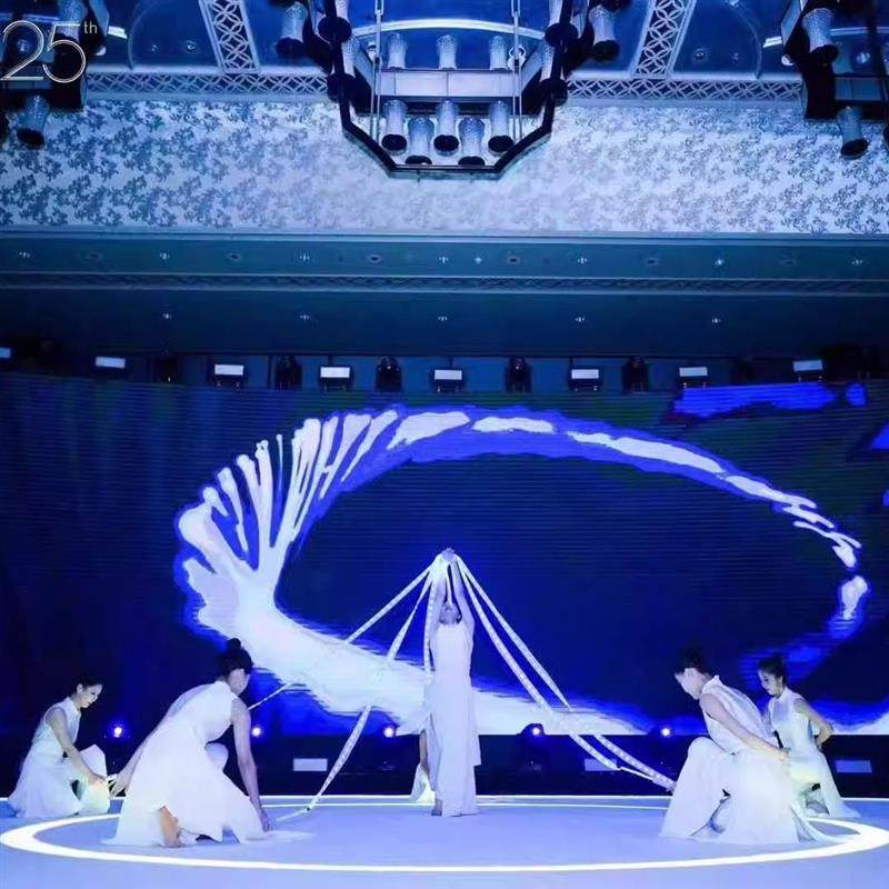舞蹈演出发光彩带 飘带灯条幻彩丝带 可充电直播酒吧舞台气氛厂家