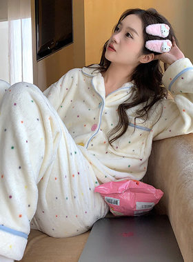 睡衣女秋冬季珊瑚绒2026新款波点可爱卡通少女法兰绒加绒加厚套装