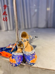 私人定制女童高跟鞋中国风走秀高跟鞋女童少数民族鞋绣花鞋礼服鞋