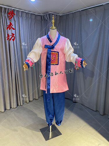 男童金达莱斯密达金色的长鼓韩服