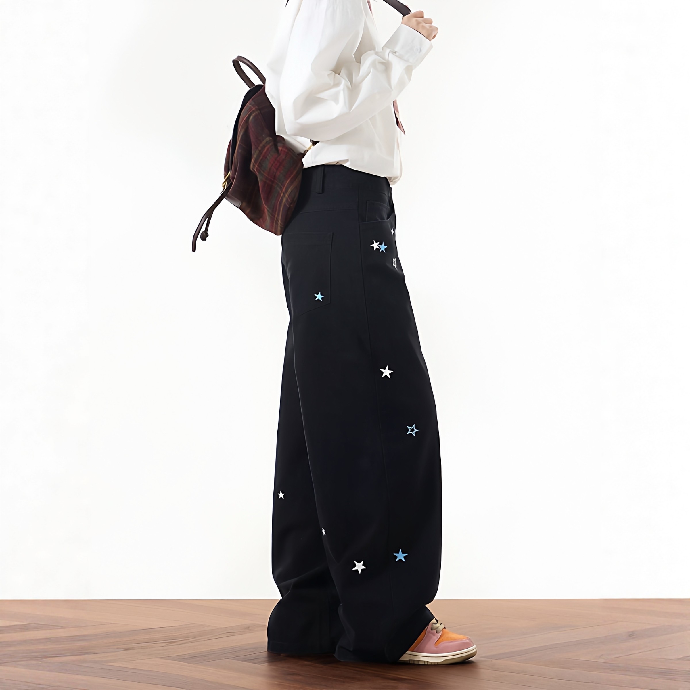 黑色星星刺绣阔腿牛仔裤女新款高街高腰宽松显瘦梨形身材直筒裤子,女装/女士精品,牛仔裤,淘宝优惠券,粉丝福利购,淘宝优惠卷