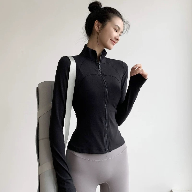 健身女孩瑜伽上衣瑜伽外套跑步