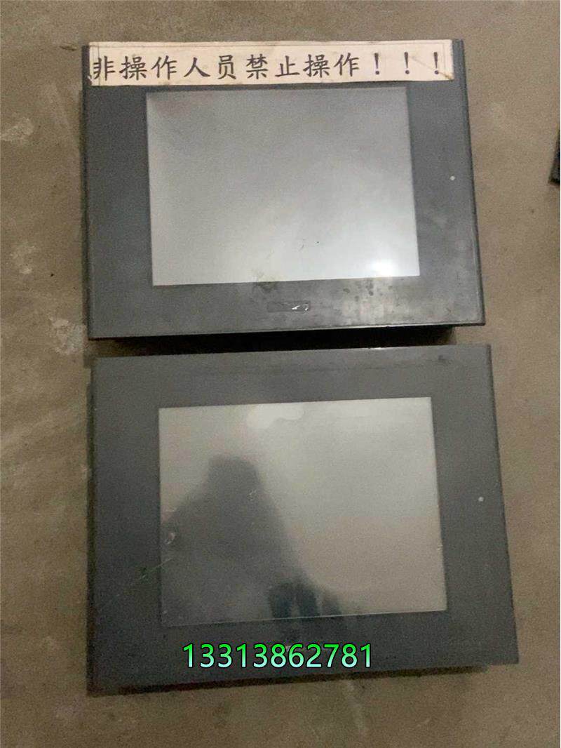 gp2500-tc41-24v数量3个,后面的铁片生锈其中一议价