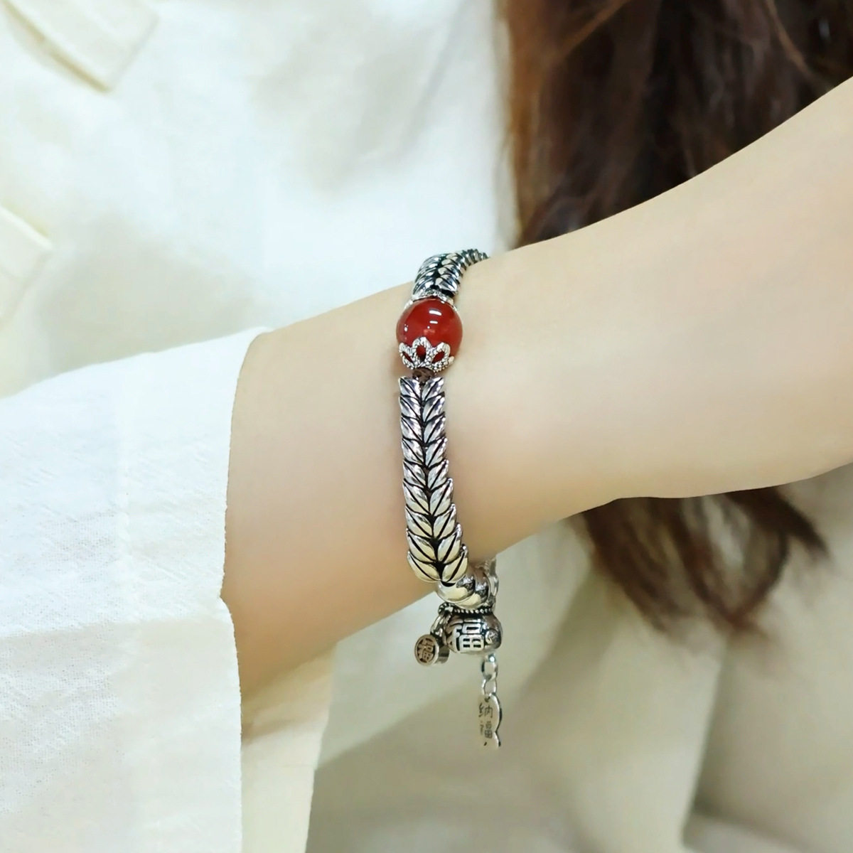 S925纯银新中式麦穗福袋红宝石手链女复古民族风百搭高级感手链