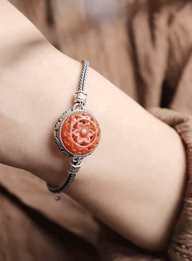 925纯银复古新中式腕上花香囊手链可打开南红镂空无火扩香手链