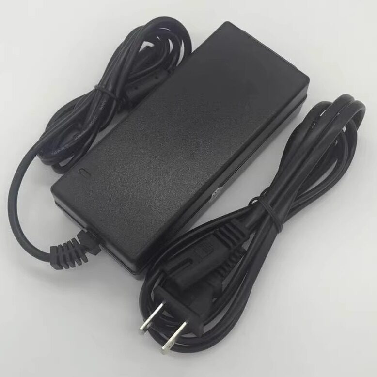 投影仪DC19.5V6.15A通用5.13A圆口插头电源适配器J6投影机充电器