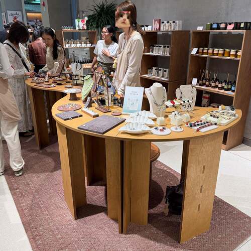 香氛饰品手作店海洋板s型半圆陈列展示置物架中岛流水台异形桌子