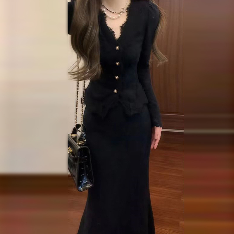 法式黑色针织连衣裙子女春装2025新款小个子香风一整套早春季穿搭