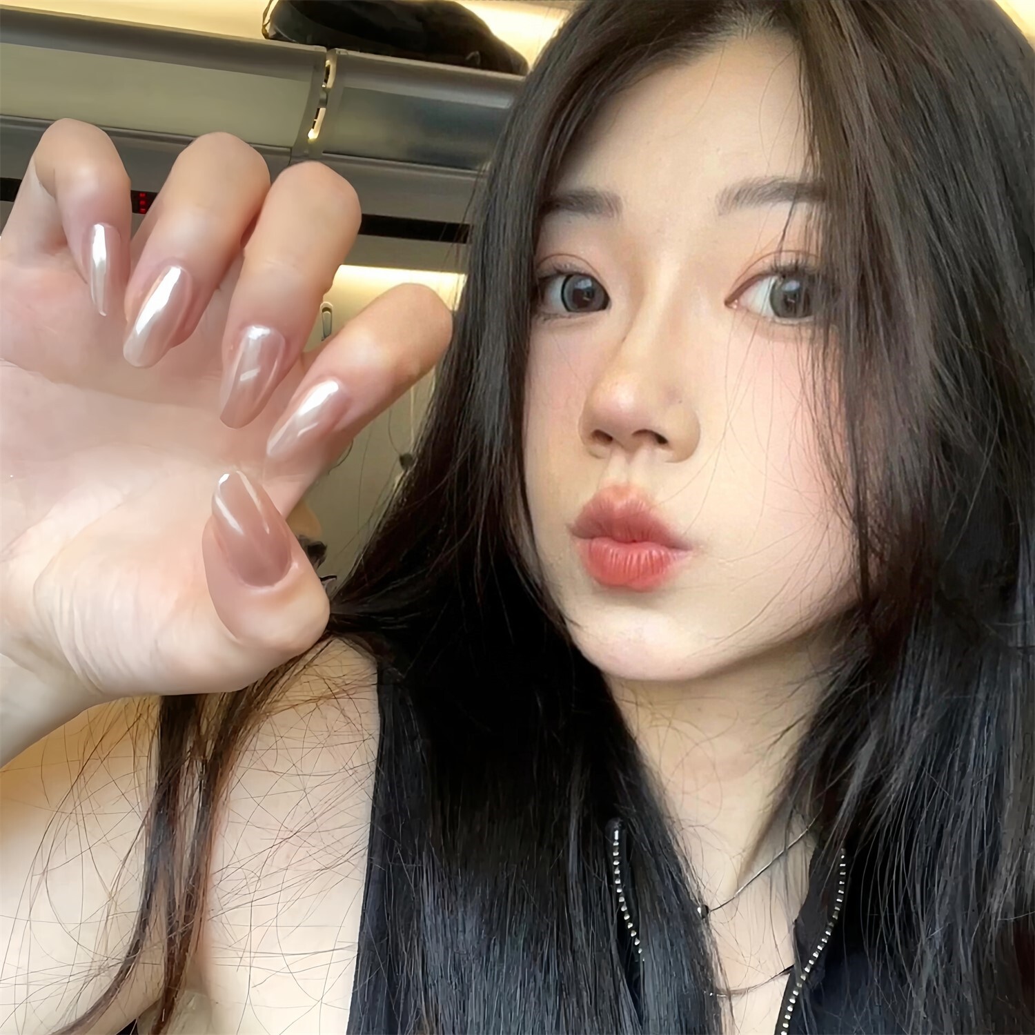 Hailey海莉同款欧美气质裸粉色月光珍珠极光穿戴甲纯手工光疗婚甲