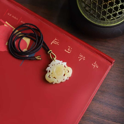 天然和田玉玉器工厂店俄料老料浅糖色龙凤呈祥玉石复古龙凤吊坠