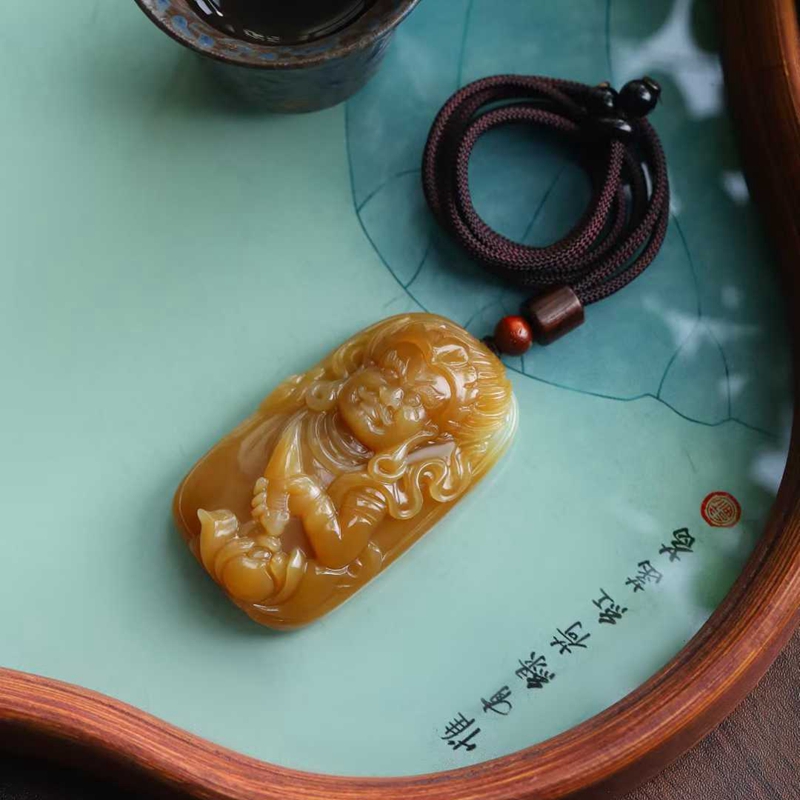 天然和田玉玉器工厂店新疆且末料糖料工艺品玉石武将吊坠挂件带证