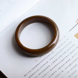 和田玉工厂店天然新疆和田玉且末料老料满糖色57mm素面手镯简约款
