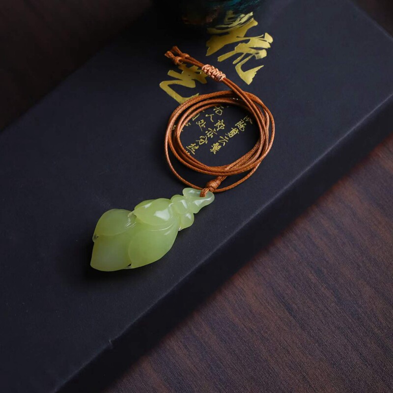 天然新疆和田玉玉器工厂店若羌黄口料老料玉石玉兰花吊坠挂件颈饰
