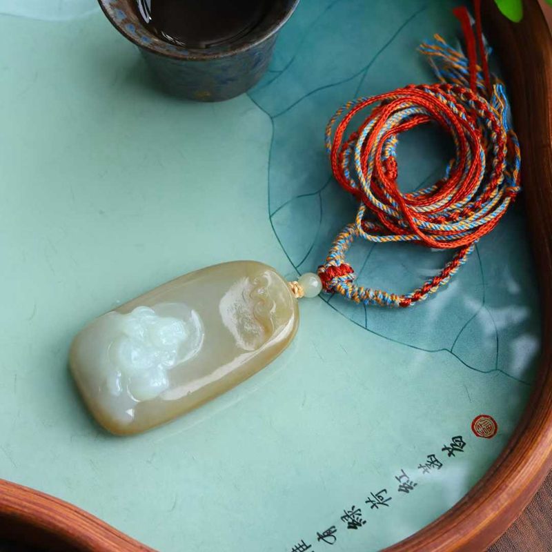 天然和田玉玉器工厂店新疆且末料糖料工艺品玉石弥勒佛吊坠挂件