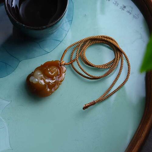 天然和田玉玉器工厂新疆且末料老料俏糖色玉石弥勒佛笑佛吊坠挂件