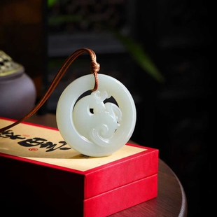 天然新疆和田玉玉器工厂店青海料老料晴水色玉石生肖马吊坠挂件