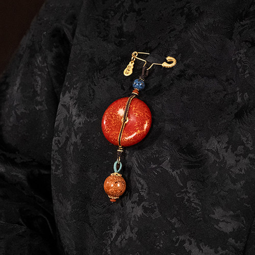 DONGUAN/冬官非遗大漆工艺胸针