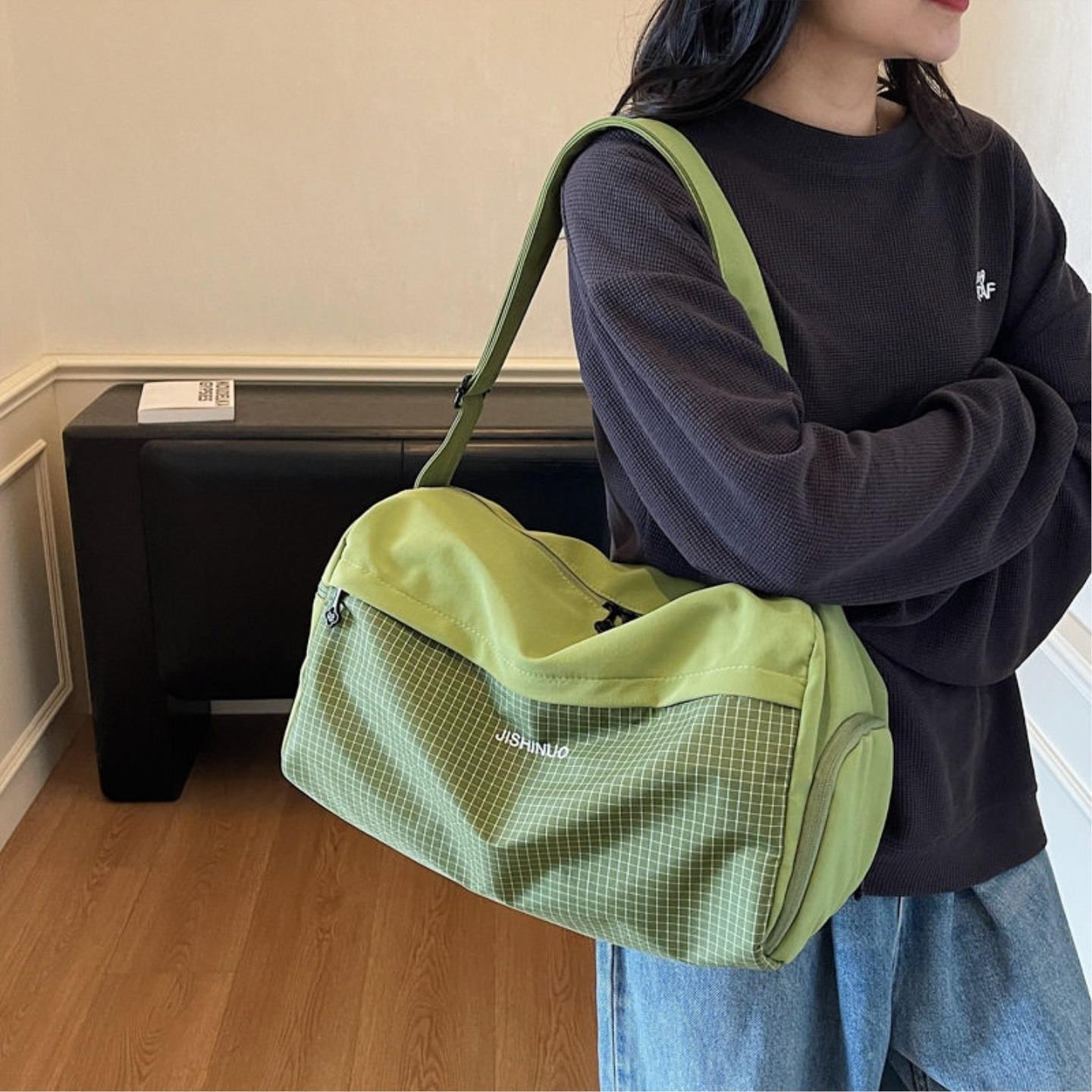 新款运动瑜伽游泳健身包行李袋女斜挎旅游行李包男小型手提旅行包