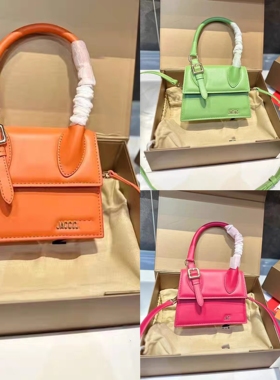 2025跨境潮流正确字母jacq同款女包方扣单肩斜挎包包女设计感