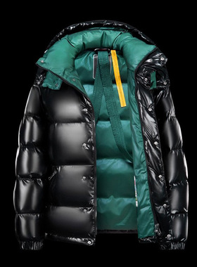 2025年新款男士白鸭绒羽绒服男保暖潮牌亮面短款加厚连帽外套绿色