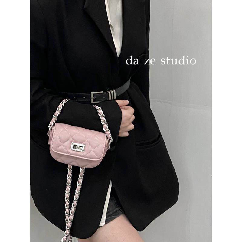 包包女2025新款超火上班通勤银色百搭精致小包小众迷你链条斜挎包