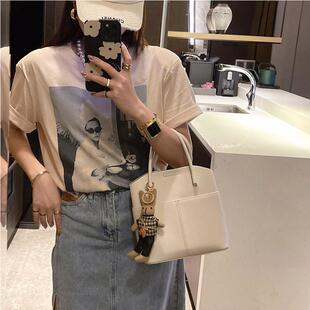 今年流行休闲大容量包包女2023新款单肩斜挎包质感百搭通勤托特包