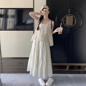 度假风钩花镂空马甲女夏季复古无袖短款上衣叠穿吊带连衣裙两件套