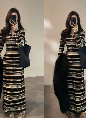 御姐风气质加绒条纹撞色长袖V领衣裙女秋冬减龄收腰显瘦打底长裙