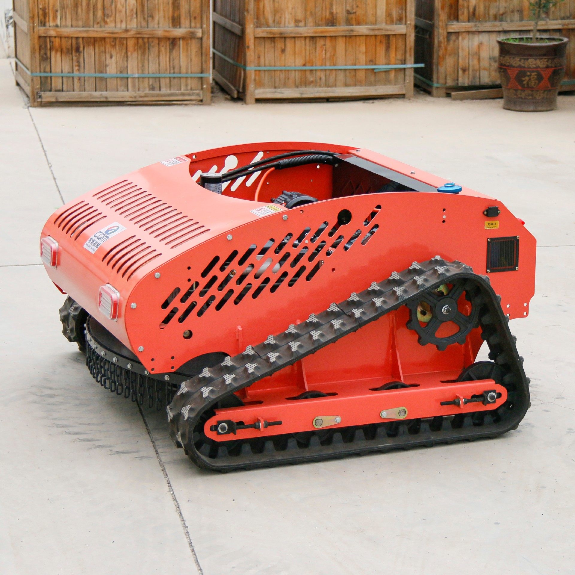 工程专供遥控履带割草机 24HP柴油900mm割幅 坡地作业林业养护,农机/农具/农膜,割灌机/割草机/油锯,淘宝优惠券,粉丝福利购,淘宝优惠卷