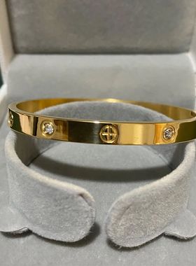 2023 New Design Gold Color Zircon And Cross Nut Nail Bracele