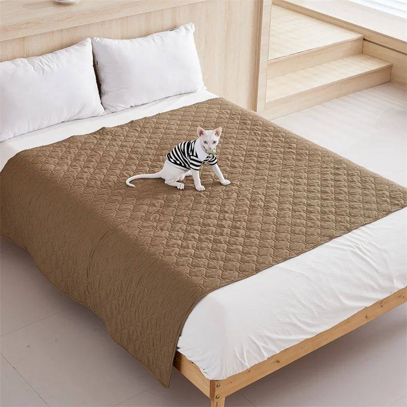 Plaid Bedspread Matress ver on The Bed Breathable Kids Pets