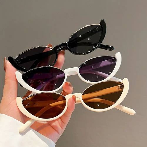 New Vintage Small Cat Eye Sunglasses for Women rendy Half-fr
