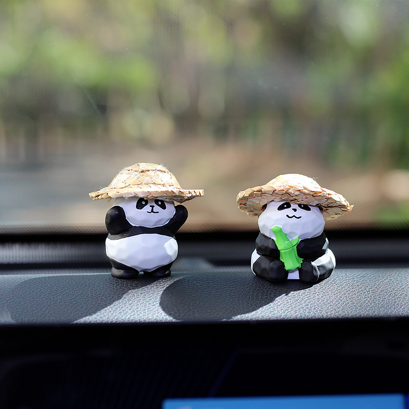 汽车摆件创意熊猫车上公仔装饰品