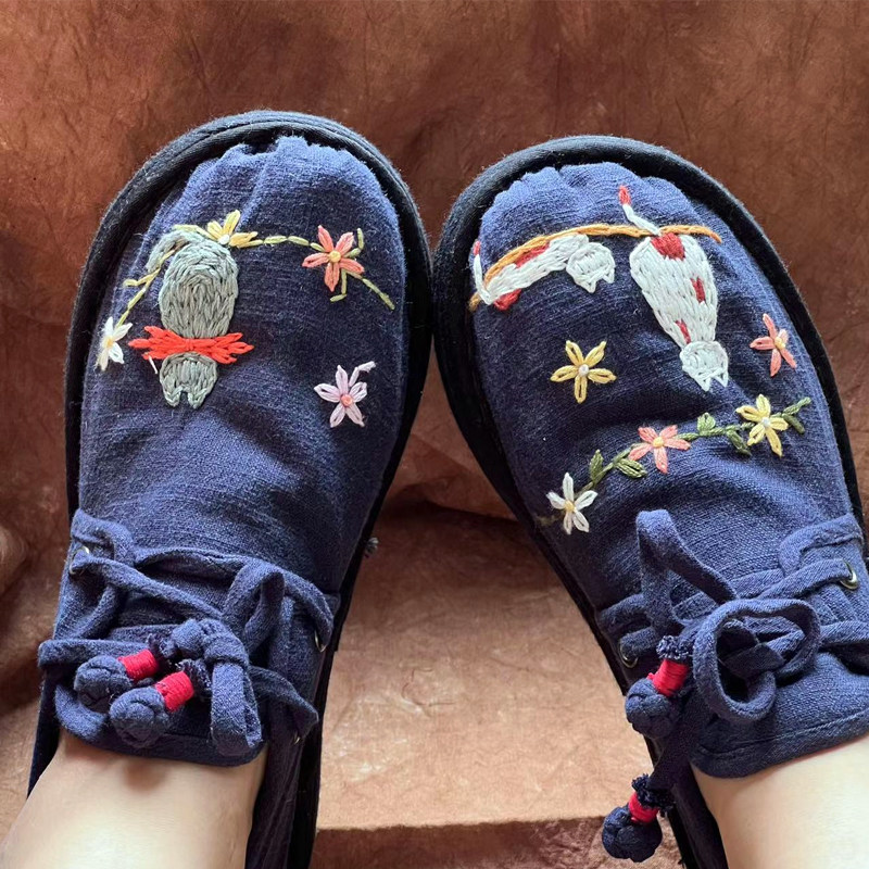 罗妈布鞋纯手工千层底布鞋女士中帮系带圆头平底居家绣花春秋单鞋