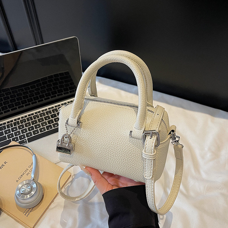 波士顿包女2026新款韩系超火手提包小众设计迷你枕头包百搭斜挎包