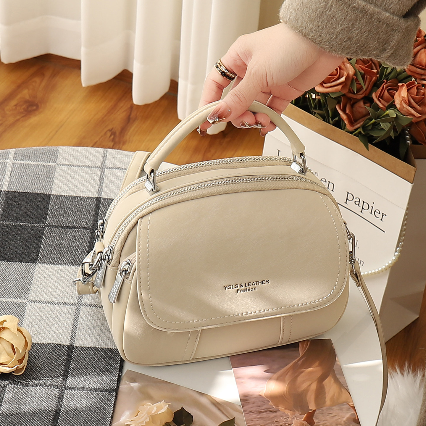 包包女斜挎2025新款多层大容量休闲时尚单肩包高级感通勤手提包