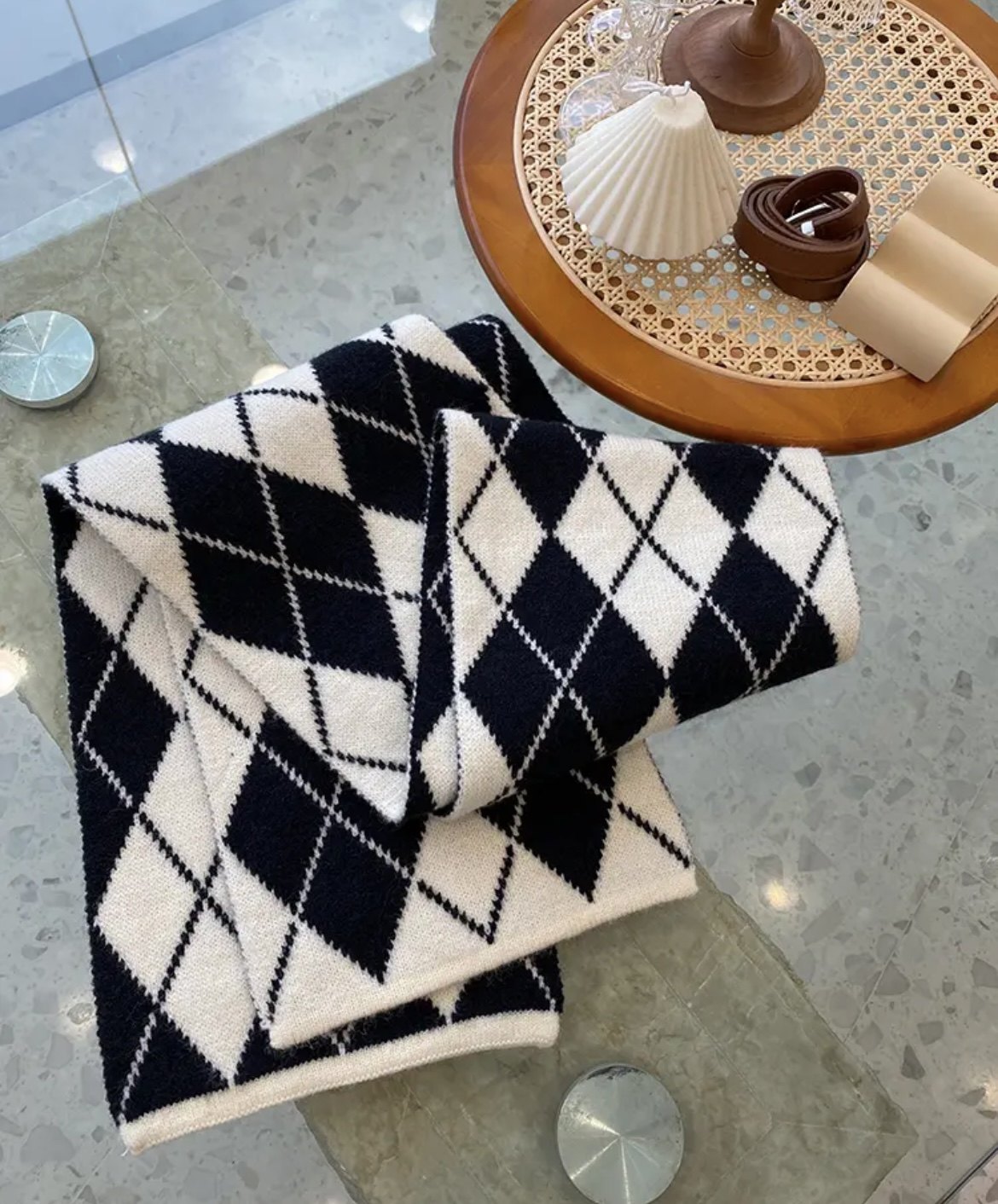 2022年wideouts新款秋冬百搭韩版气质保暖款凌格黑白条纹女款围巾