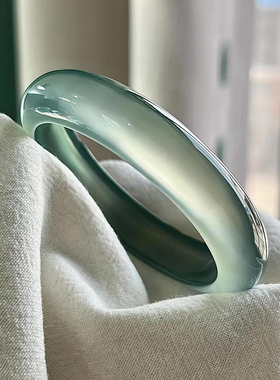 马料老库里蓝玉髓手镯高冰