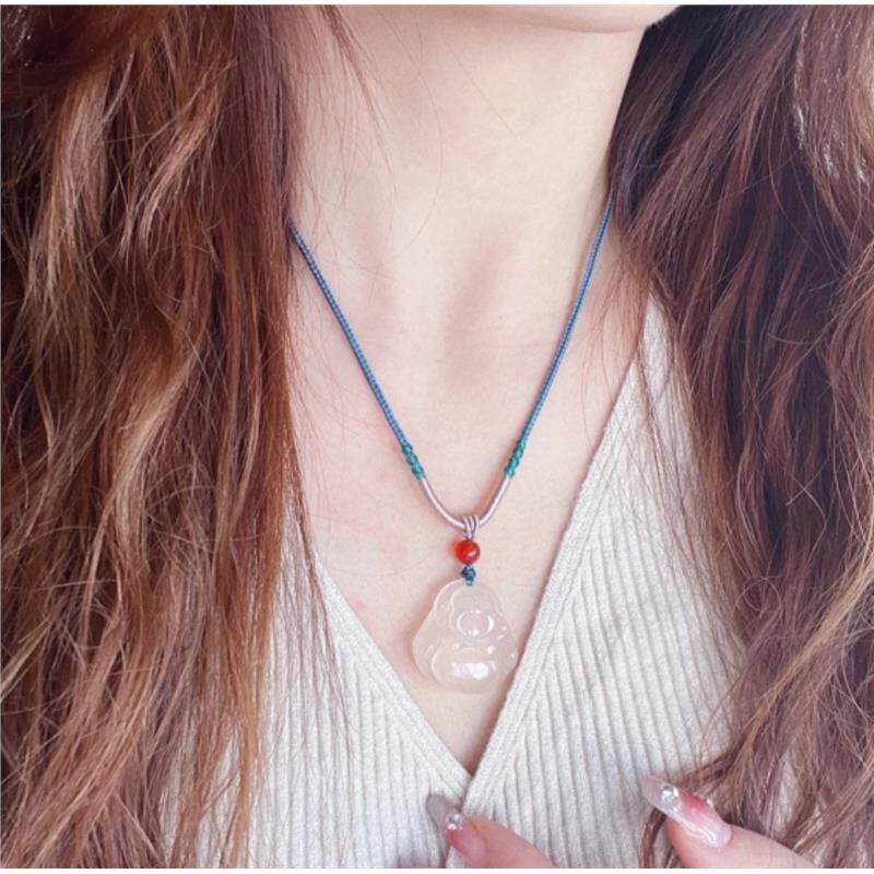 天然冰种小佛公吊坠女款精致古风新中式弥勒佛玉石项链白