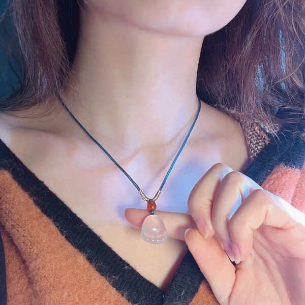 天然玛瑙猫爪挂件白九尾狐吊坠招桃花小狐狸古风手工闺蜜可爱