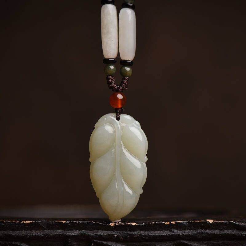 天然白色金枝玉叶吊坠毛衣链挂件男女款仿真玉项链情侣项链仿真玉