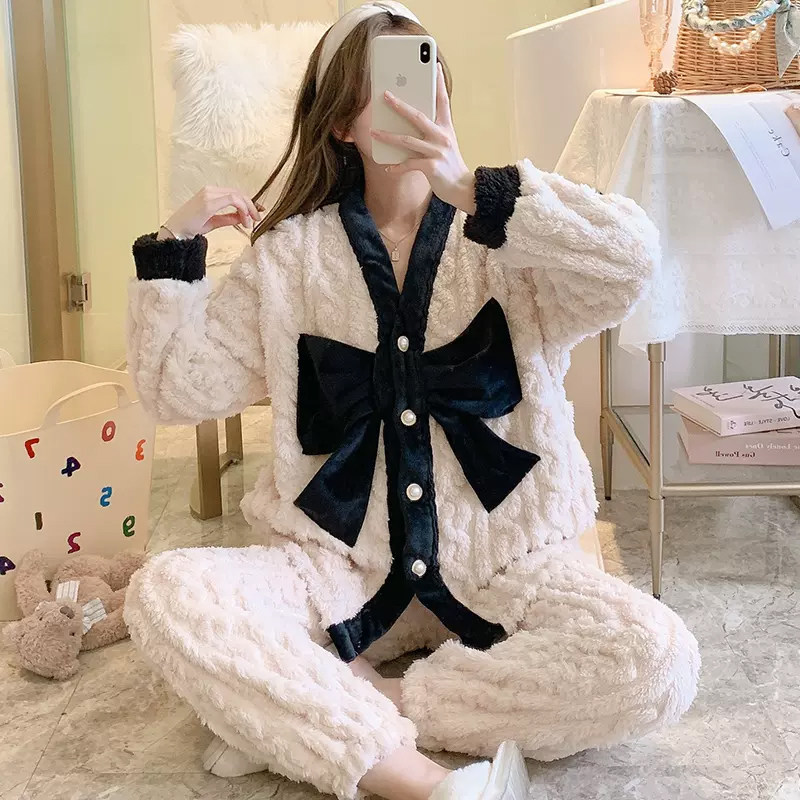 珊瑚绒睡衣女秋冬加厚加绒长袖套装法兰绒大蝴蝶结冬季保暖家居服