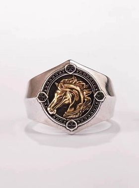 复古原创中世纪冲锋者战马徽章戒指动物纹章指环个性百搭男士尾戒