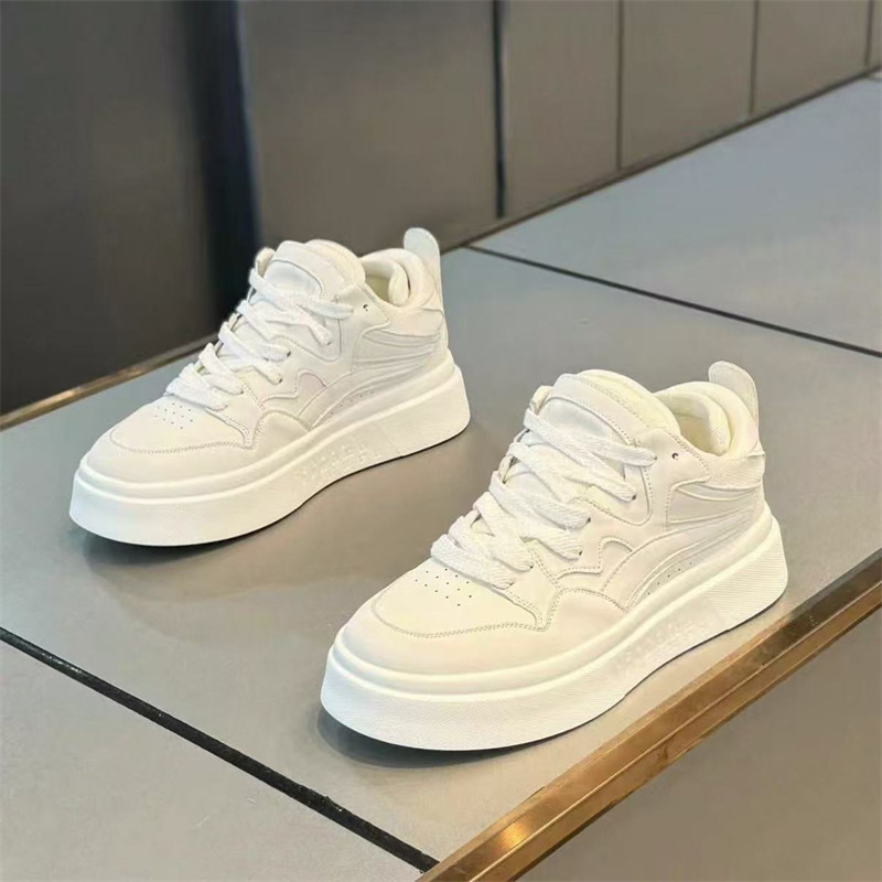 经典中高帮滑板鞋男士潮流百搭小白鞋2025新款秋冬季运动休闲鞋子