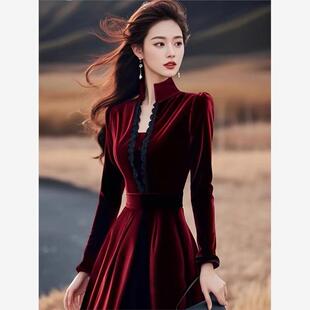 冬季气场强大名媛礼服轻奢高级感上流社会正式场合红色丝绒连衣裙